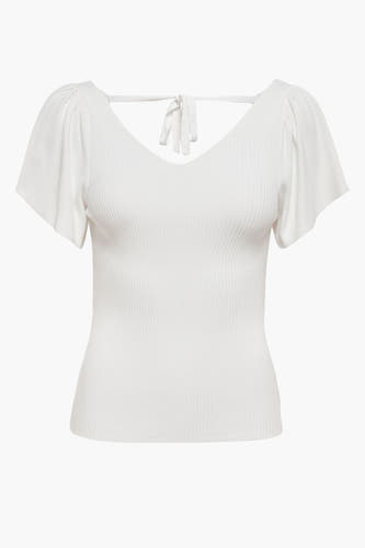 T-shirt à manches courtes élargi en blanc avec ONLY, avec un col V et un détail de bouton sur le dos.