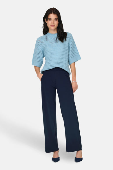 Pantalon de costume bleu JDY, avec des jambes larges et un design simple.