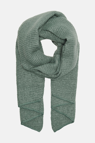 Manteau d'hiver vert ONLY ONLY avec texture,ureures zigzag à les extrémités et une boucle torsadée.