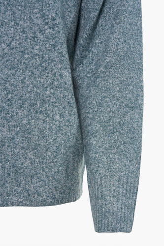 T-shirt V-hals vert de ONLY ONLY, avec unbrebre en en rapproche.