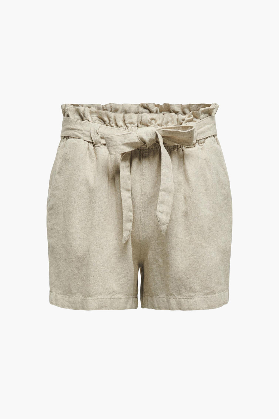 Beige linnen shorts met strikceintuur.
