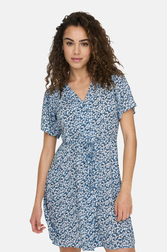 Robe bleue à manches courtes de ONLY, avec motif floral et fermeture à boutons.