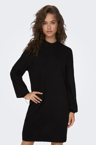 Robe noire courte de JDY, avec manches longues et col montant.
