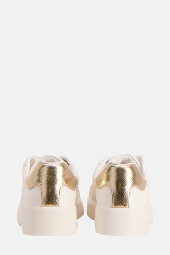 Sneakers blancs ONLY, avec une semelle goudée à imprimé serpent.