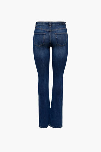 Jean flared bleu foncé d'ONLY avec poches arrière et passants de ceinture, vue arrière.