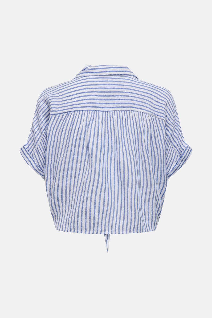 Chemise blanche à rayures à manches courtes ONLY, manches retroussées au dos et détail de bouton à l'ourlet.