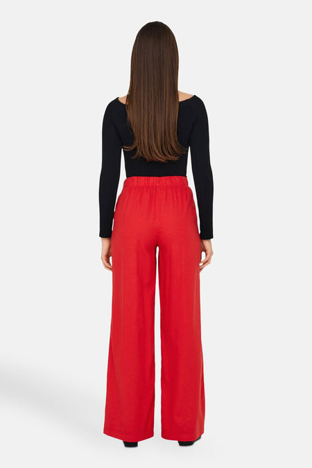 Pantalon rouge ONLY, avec des jambes larges et une ceinture élastique.