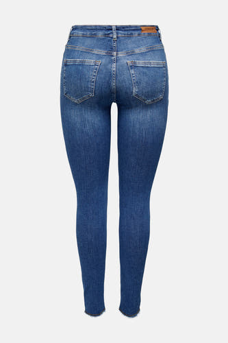 Jean skinny bleu marine en denim par ONLY, avec des poches et des surpiqures à l'arrière.