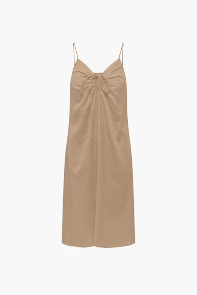 Robe beige sans manches d'ONLY, avec un détail de cordon et des bandes spaghetti.