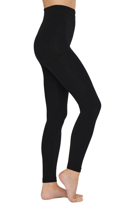 Legging noire d'ONLY, vue de près du côté.