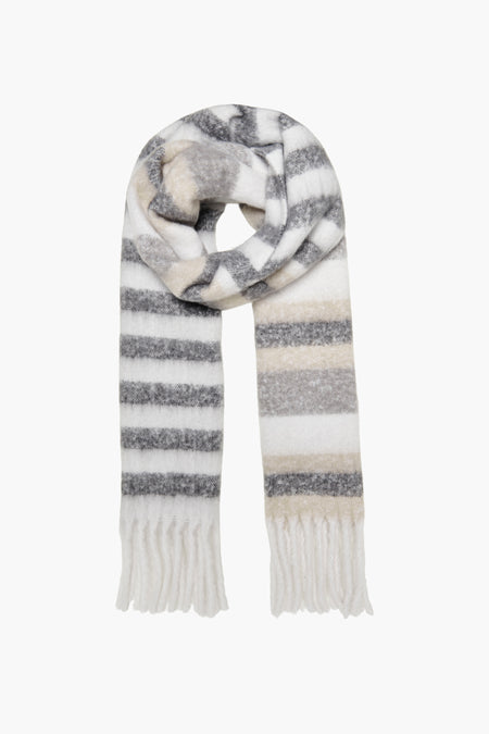 Écharpe rayée d'ONLY avec des franges dans les couleurs blanc, gris et beige.