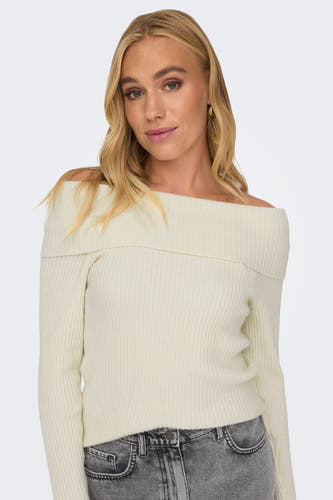 T-shirt à épaules dégagées blanc ONLY, avec des manches longues et des jeans gris.