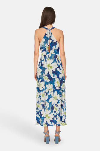 Tissu bleu d'ONLY avec un motif floral, vue arrière, combiné avec des chaussures bleues.