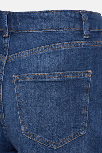 Short en denim bleu marine de ONLY, avec une poche arrière et des passants.