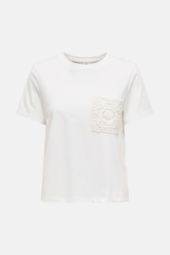 Witte korte mouw t-shirt van JDY met geborduurd kantzakje op borst, ronde hals, front view