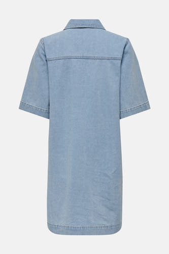 Jupe en denim bleu clair avec des manches courtes de ONLY, couleur unie et coupe droite.
