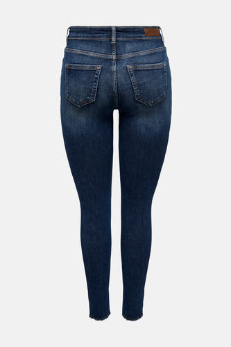 Jean skinny en denim bleu marine, de ONLY, avec des poches classiques et des chevilles raw-cut.
