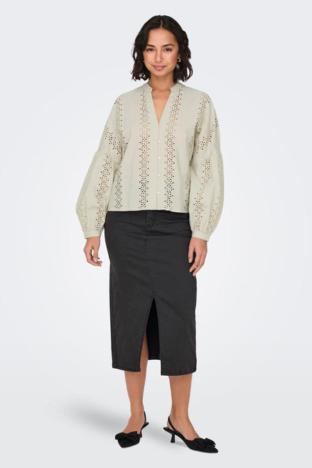 ONLNELLY LS V-NECK BUTTON TOP WVN