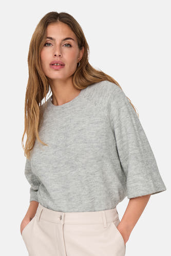 Sweat gris à col rond ONLY, avec des manches trois-quarts et un motif uni.