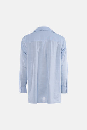 Chemise bleue à manches longues ONLY, avec un col classique et une fermeture boutonnée aux poignets, vue de dos.