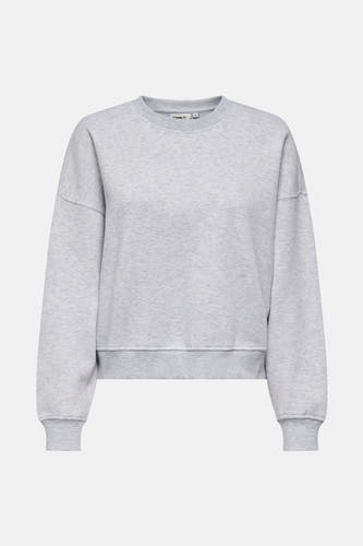 Pull-over gris ONLY, avec des manches longues et un col rond.