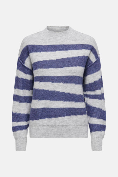 Sweat-shirt gris à col rond de JDY, avec des rayures bleues et des manches longues.