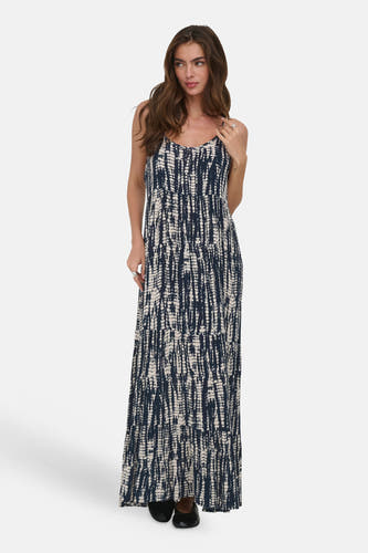 Robe longue bleue sans manches ONLY avec un motif abstrait blanc cassé.