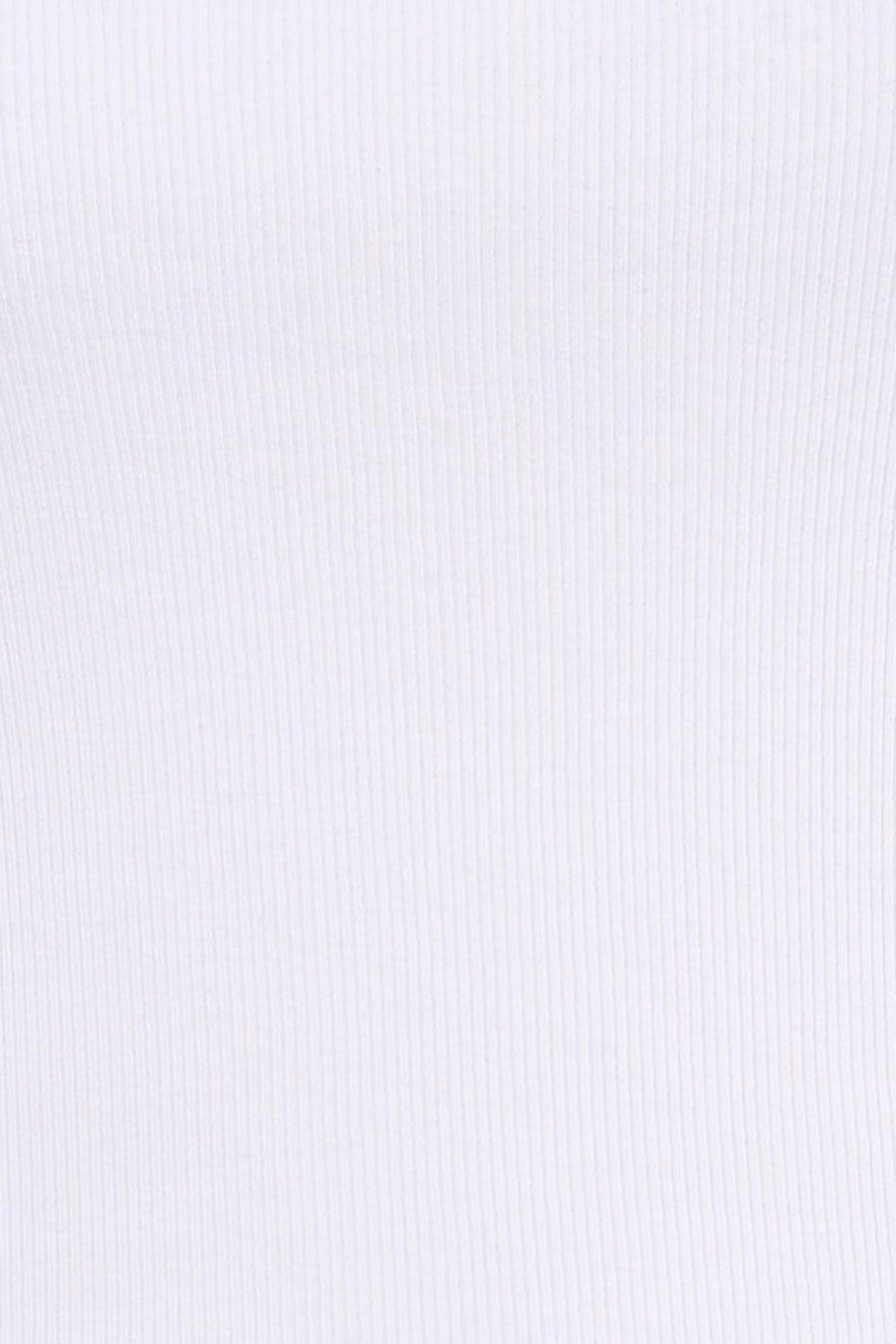 T-shirt blanc à manches courtes ONLY, avec une texture côtelée.