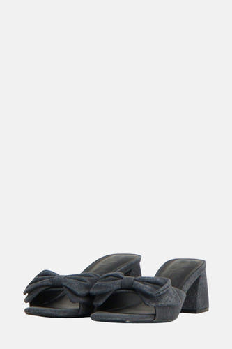 Bottines en denim gris anthracite de ONLY, avec détail à la devant et et talon bloqué.