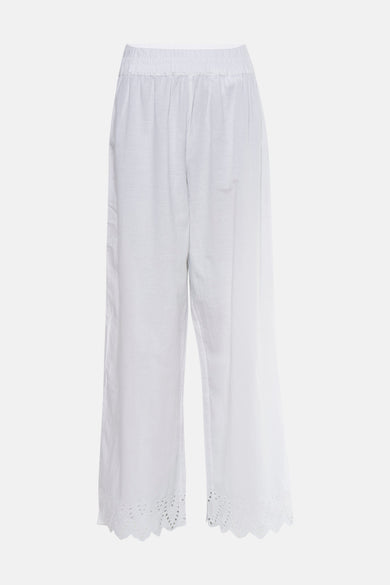 Pantalon blanc ONLY avec bordure et détails décoratifs.