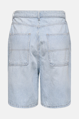Short - light blue denim