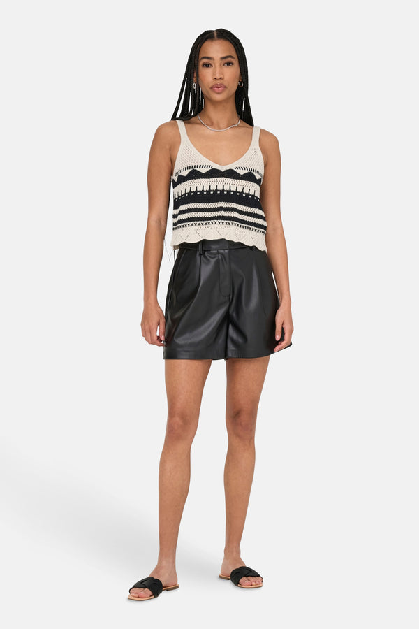 ONLMERIDA LIFE SL CROP V-NECK TOP KNT