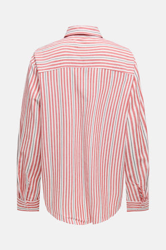 Chemise à carreaux rouge avec longues manches de ONLY, avec col boutonné.