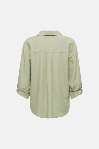 Chemise vert clair de JDY avec tissu texturé, manches retroussées et plis au dos, vue arrière.