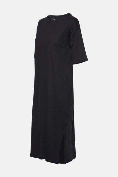 Robe noire à manches courtes de JDY, avec une coupe droite et une fente sur le côté.