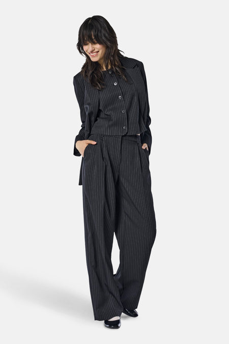ONLREINA HW PLEAT STR PINS PANT TLR NOOS