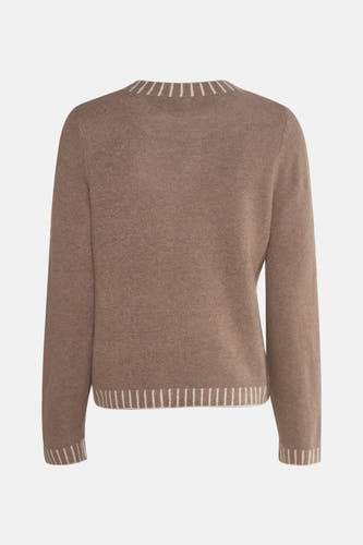Gilet beige avec col rond de ONLY, avec des rayures blanches sur le col et l'ourlet.