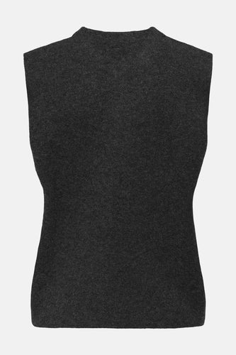 Donkergrijze mouwloze top.