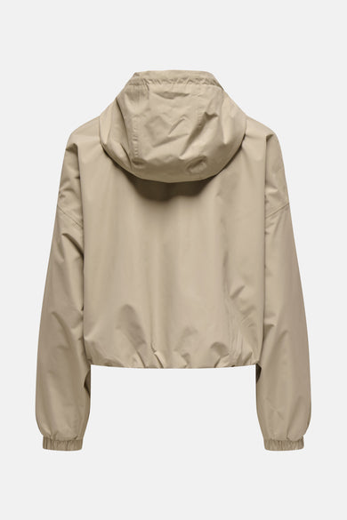 Beige korte jas van ONLY, met een capuchon gezien van de achterkant.
