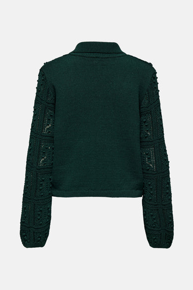 Gilet vert de ONLY avec des manches longues et des détails côtelés.
