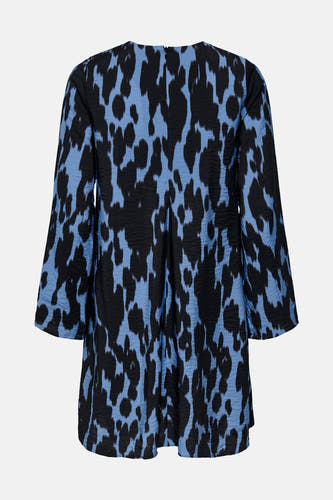 Robe bleue à longues manches de JDY, avec un motif noir frappant et une subtile texture.