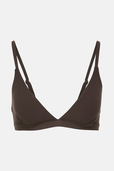 Faux cuir brun ONLY, avec des bonnets en forme de triangle et des bretelles ajustables, vu de l'arrière.