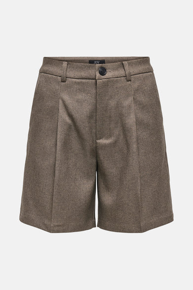 Short brune de JDY, avec des passants et des plis, vue arrière sur un fond blanc.