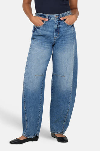 Jean denim bleu avec une forme spéciale d'ONLY, avec des jambes larges et des poches à rabat.