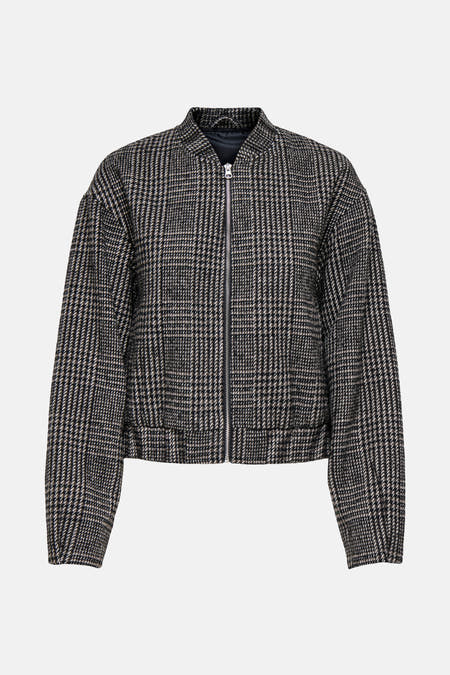 Manteau court brun de JDY avec un motif à carreaux et une ceinture élastique.