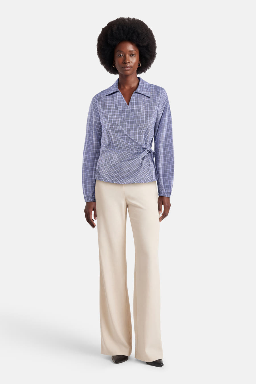 Chemise bleue à longues manches de JDY, avec une impression imprimée et un détail plié.