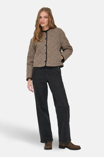 JDYEMERY L/S QUILTED SHACKET WVN