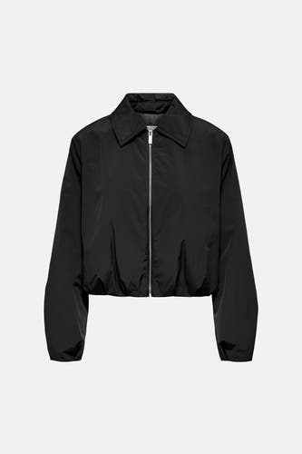 Manteau noir de ONLY, avec fermeture éclair et un col classique.