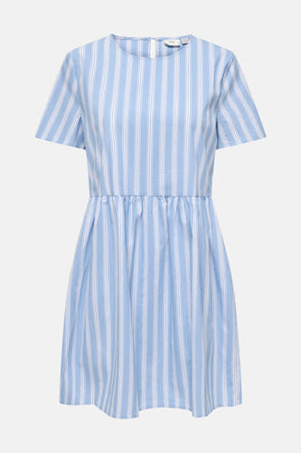 Robe courte bleue à manches courtes de JDY, avec des rayures verticales blanches et bleues.