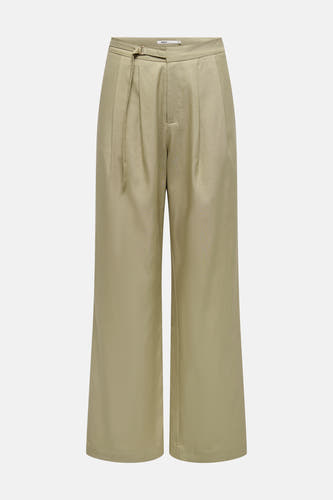 Pantalon beige ONLY avec une coupe décontractée et un détail de ceinture.